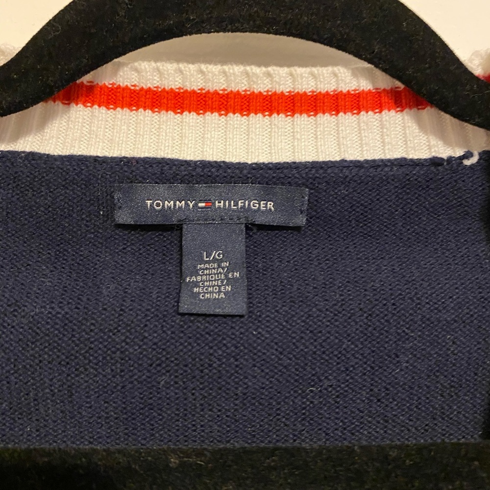 Button-Up Cardigan - Picture 4 of 5